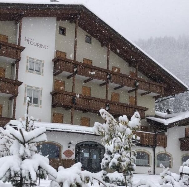 Alpine Touring Hotel - Pet Friendly